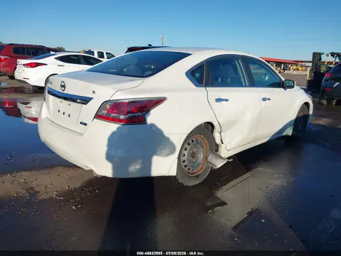 2014 Nissan Altima 2.5 S VIN 1N4AL3AP1EC100225 фото 4