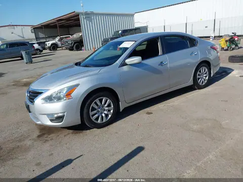2015 Nissan Altima 2.5 S VIN 1N4AL3AP5FC133004 фото 2