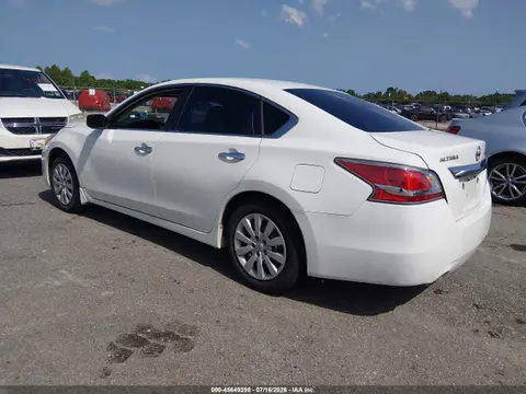 2015 Nissan Altima 2.5 S VIN 1N4AL3AP2FN866826 фото 3