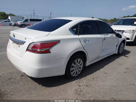 2015 Nissan Altima 2.5 S VIN 1N4AL3AP2FN866826 фото 4