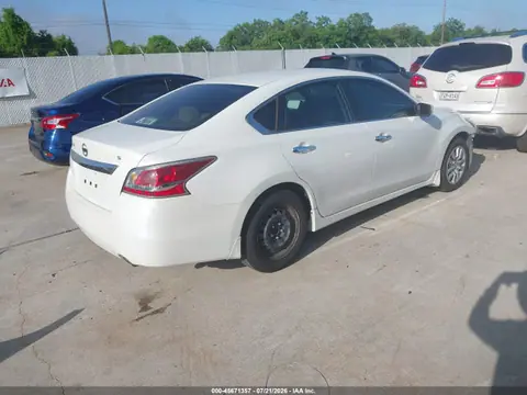 2015 Nissan Altima 2.5 S VIN 1N4AL3APXFN390163 фото 4
