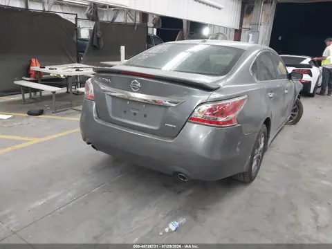 2015 Nissan Altima 2.5 S VIN 1N4AL3AP7FN891513 фото 4