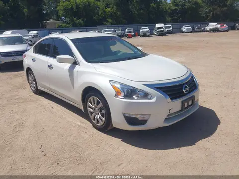 1N4AL3AP9FN329404 — 2015 Nissan Altima 2.5 S, Задняя часть слева (Left Rear), фото до ремонта