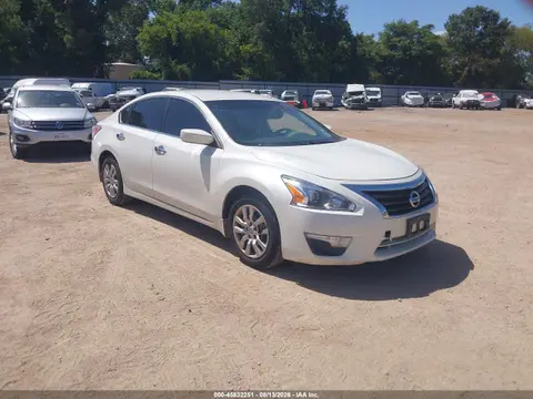 2015 Nissan Altima 2.5 S VIN 1N4AL3AP9FN329404 фото 3