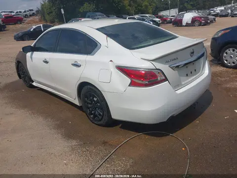 2015 Nissan Altima 2.5 S VIN 1N4AL3AP6FN316920 фото 3