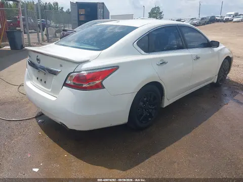 2015 Nissan Altima 2.5 S VIN 1N4AL3AP6FN316920 фото 4