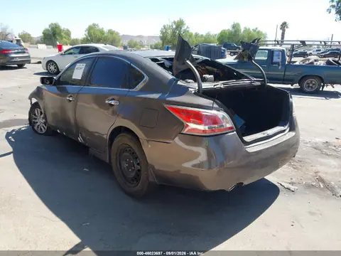 2015 Nissan Altima 2.5 S VIN 1N4AL3AP3FC137374 фото 3