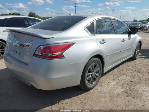 2015 Nissan Altima 2.5 S VIN 1N4AL3AP4FN360799 фото 4