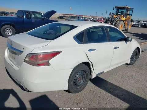 2015 Nissan Altima 2.5 S VIN 1N4AL3AP3FC478175 фото 4