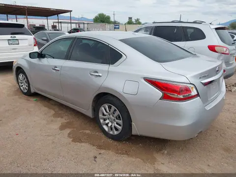 2015 Nissan Altima 2.5 S VIN 1N4AL3AP9FC100989 фото 3