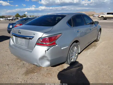 2015 Nissan Altima 2.5 S VIN 1N4AL3AP3FN321928 фото 4