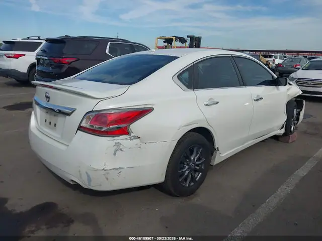 1N4AL3AP1FC442128 — 2015 Nissan Altima 2.5 S, фото 4 с аукциона IAAI 13.10.2026, Передняя часть справа