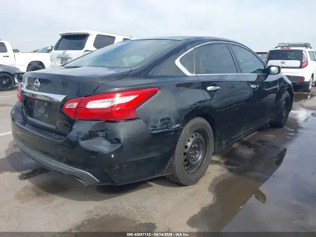 1N4AL3AP5HN333498 — 2017 Nissan Altima 2.5 S, фото 4 с аукциона IAAI 13.10.2026, Левый бок