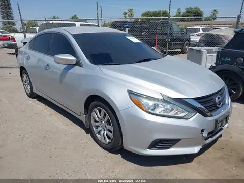 1N4AL3AP6HC297459 — 2017 Nissan Altima 2.5 S, Задняя часть (Rear), фото до ремонта