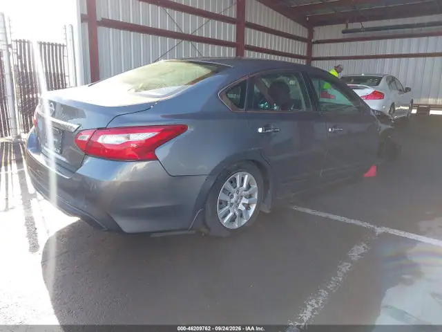 1N4AL3AP5HN354111 — 2017 Nissan Altima 2.5 S, фото 4 с аукциона IAAI 13.10.2026, Естественный износ