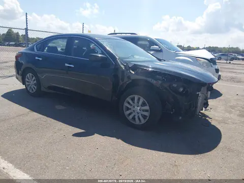 1N4AL3AP2JC233909 — 2018 Nissan Altima 2.5 S, Передняя часть (Front End), фото до ремонта