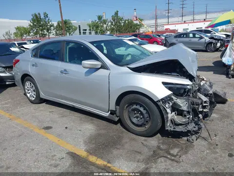 1N4AL3AP3JC140896 — 2018 Nissan Altima 2.5 S, Передняя часть (Front End), фото до ремонта
