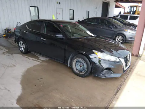 1N4BL4BV9KC142743 — 2019 Nissan Altima 2.5 S, Естественный износ (Normal Wear & Tear), фото до ремонта