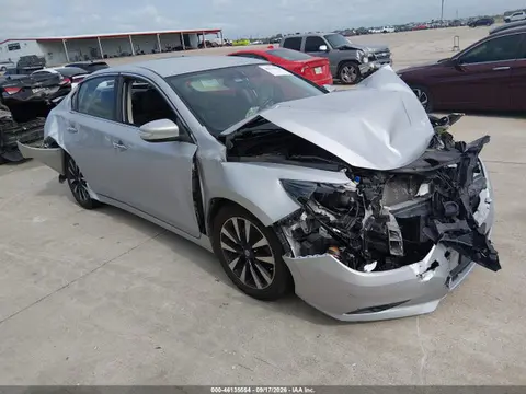 1N4AL3AP4JC126425 — 2018 Nissan Altima 2.5 SL, Передняя часть (Front & Rear), фото до ремонта