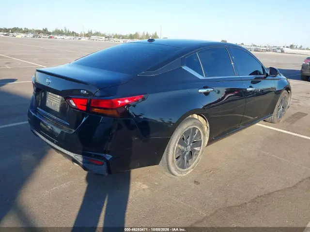 1N4BL4EVXKC166898 — 2019 Nissan Altima 2.5 SL, фото 4 с аукциона IAAI 13.10.2026, Естественный износ