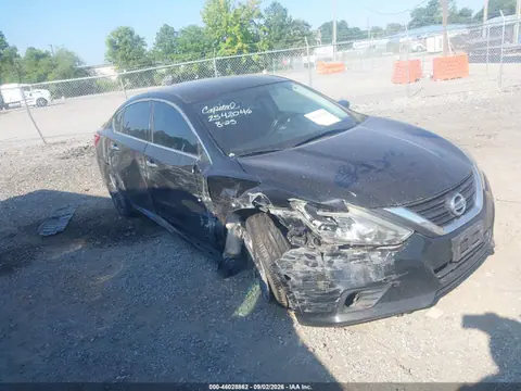 1N4AL3AP5HC163316 — 2017 Nissan Altima 2.5 SR, Передняя часть (Front End), фото до ремонта