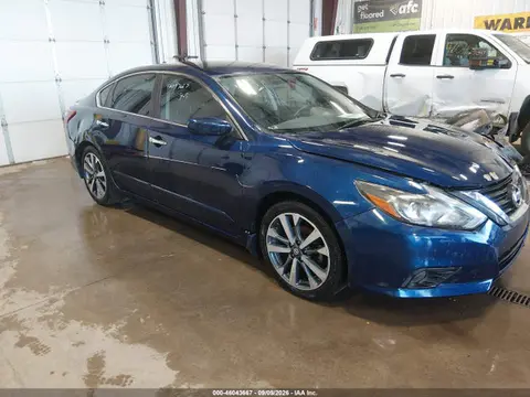 1N4AL3AP2HC162012 — 2017 Nissan Altima 2.5 SR, Передняя часть (Front End), фото до ремонта