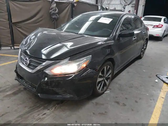 1N4AL3AP8JC112253 — 2018 Nissan Altima 2.5 SR, фото 2 с аукциона IAAI 29.09.2026, Передняя часть