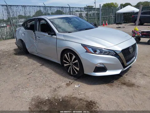 1N4BL4CV7KN307224 — 2019 Nissan Altima 2.5 SR, Правый бок (Right Side), фото до ремонта