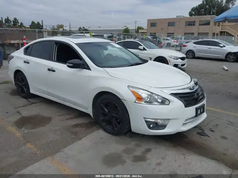 1N4AL3AP9EN209455 — 2014 Nissan Altima 2.5 SV, Передняя часть слева (Left Front), фото до ремонта