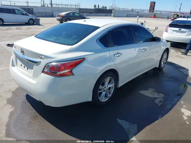 1N4AL3AP9FC228455 — 2015 Nissan Altima 2.5 SV, фото 4 с аукциона IAAI 14.10.2026, Естественный износ