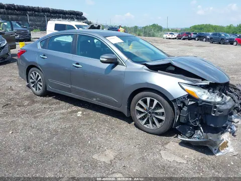 1N4AL3AP5GC146241 — 2016 Nissan Altima 2.5 SV, Передняя часть (Front End), фото до ремонта