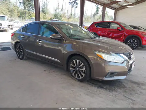 1N4AL3AP0GC114393 — 2016 Nissan Altima 2.5 SV, Передняя часть слева (Left Front), фото до ремонта