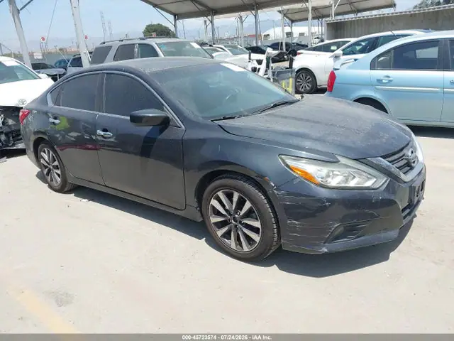 1N4AL3AP5HC169441 — 2017 Nissan Altima 2.5 SV, Передняя часть слева (Left Front), фото до ремонта