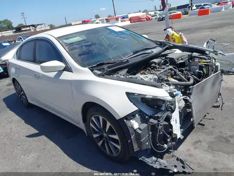 1N4AL3AP8HC208071 — 2017 Nissan Altima 2.5 SV, Передняя часть (Front End), фото до ремонта