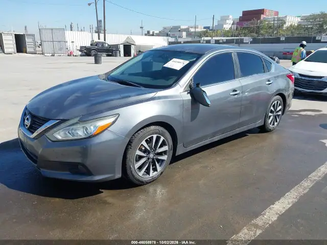 1N4AL3AP8HC178697 — 2017 Nissan Altima 2.5 SV, фото 2 с аукциона IAAI 30.09.2026, Естественный износ