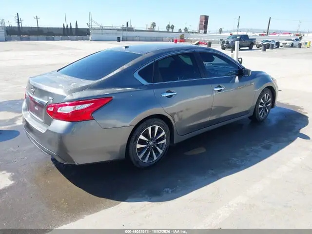 1N4AL3AP8HC178697 — 2017 Nissan Altima 2.5 SV, фото 4 с аукциона IAAI 30.09.2026, Естественный износ