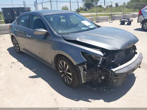 1N4AL3AP3JC111317 — 2018 Nissan Altima 2.5 SV, Передняя часть (Front End), фото до ремонта