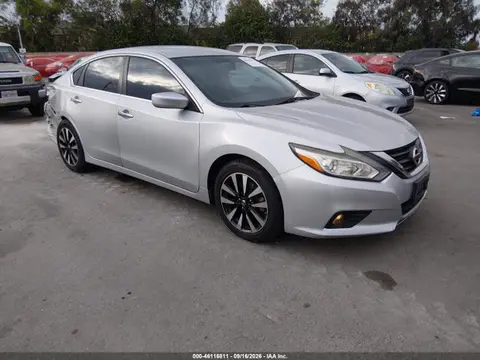 1N4AL3AP1JC126933 — 2018 Nissan Altima 2.5 SV, Задняя часть справа (Right Rear), фото до ремонта