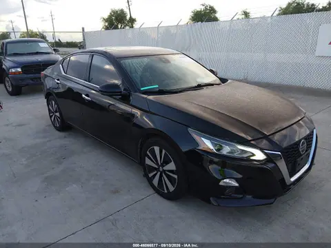1N4BL4DV8KC107804 — 2019 Nissan Altima 2.5 SV, Задняя часть (Rear), фото до ремонта