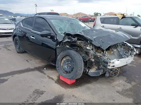 1N4BL4BV7MN373258 — 2021 Nissan Altima S FWD, Передняя часть справа (Right Front), фото до ремонта