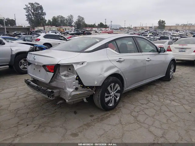 1N4BL4BV3NN395274 — 2022 Nissan Altima S FWD, фото 4 с аукциона IAAI 14.10.2026, Передняя часть