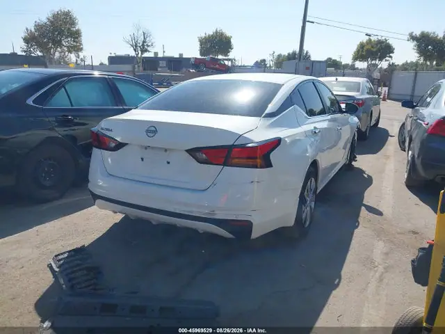 1N4BL4BV7RN321037 — 2024 Nissan Altima S FWD, фото 4 с аукциона IAAI 13.10.2026, Передняя часть