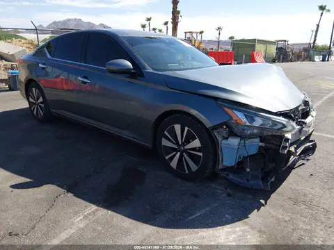 1N4BL4EVXLC147849 — 2020 Nissan Altima SL FWD, Передняя часть (Front End), фото до ремонта