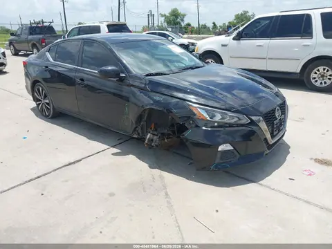 1N4BL4CV1LC155471 — 2020 Nissan Altima SR FWD, Правый бок (Right Side), фото до ремонта