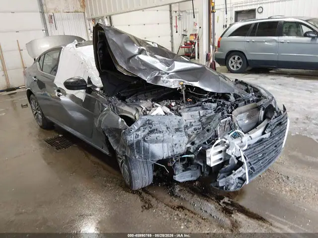 1N4BL4DW2SN370853 — 2025 Nissan Altima SV AWD, Передняя часть (Front End), фото до ремонта