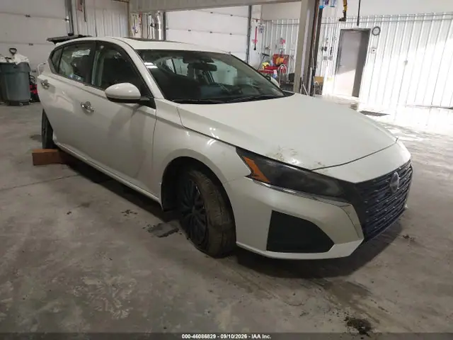 1N4BL4DW8SN380836 — 2025 Nissan Altima SV AWD, Задняя часть (Rear), фото до ремонта
