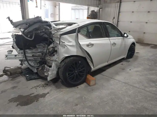 1N4BL4DW8SN380836 — 2025 Nissan Altima SV AWD, фото 4 с аукциона IAAI 14.10.2026, Задняя часть