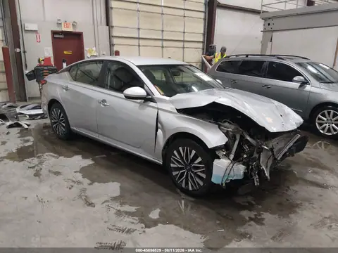 1N4BL4DV1PN314692 — 2023 Nissan Altima SV FWD, Передняя часть (Front End), фото до ремонта