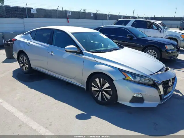 1N4BL4DW0MN351219 Nissan Altima SV Intelligent AWD 2021 — повреждение Передняя часть слева, фото до ремонта
