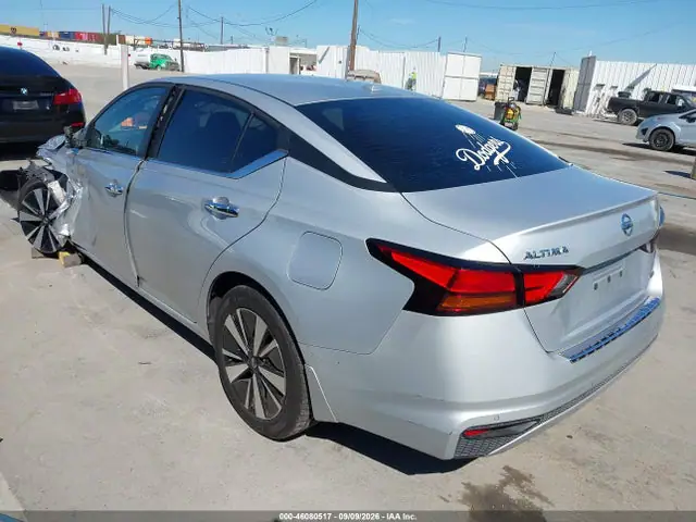 1N4BL4DW0MN351219 — 2021 Nissan Altima SV Intelligent AWD, фото 3 с аукциона IAAI 14.10.2026, Передняя часть слева
